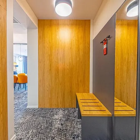 Luxusny Apartman شقة